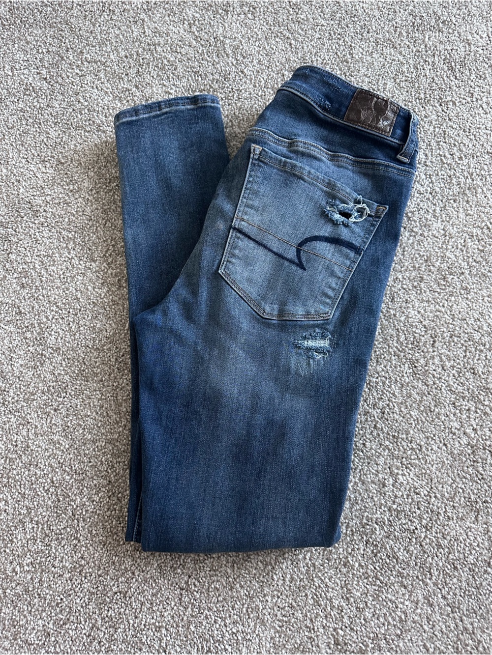 American Eagle High Rise Jegging Distressed